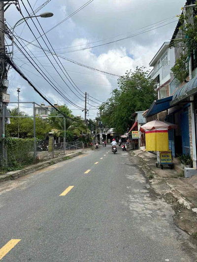 BÁN NỀN ĐẤT CÓ DÃY TRỌ CHO THUÊ 15 TR/ THÁNG