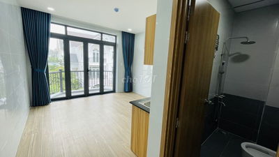 CHÍNH CHỦ CHO THUÊ CHDV TRỌ TẠI QUẬN 9, CÓ MÁY LẠNH, BAN CÔNG
