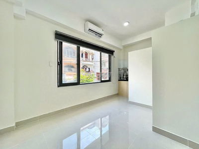 PHÒNG CỬA SỔ MỚI XÂY GẦN CẦU NHỊ THIÊN ĐƯỜNG Q.8