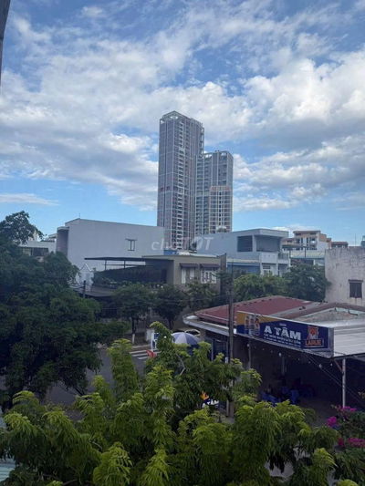 Bán nhà MT Ngọc Hân, 3 mặt thoáng sát Trần Hưng Đạo - cầu Trần Thị Lý
