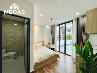 Studio penhouse thất ban công mới khai trương ở ngã tư Bảy Hiền