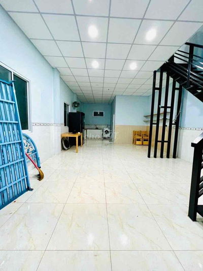 Bán gấp nhà 65 m2 ngay trung tâm Q2 giá 4,5 tỷ