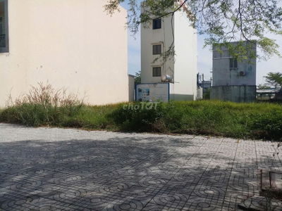 Xây trọ 5x26m 16 phòng,thu nhập 22 triệu/ tháng, cách khu Tên Lửa 20p