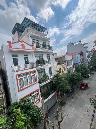 Cho thuê nhà khu 918 Phúc Đồng, Long Biên 75mx5, giá 15 triệu. gara