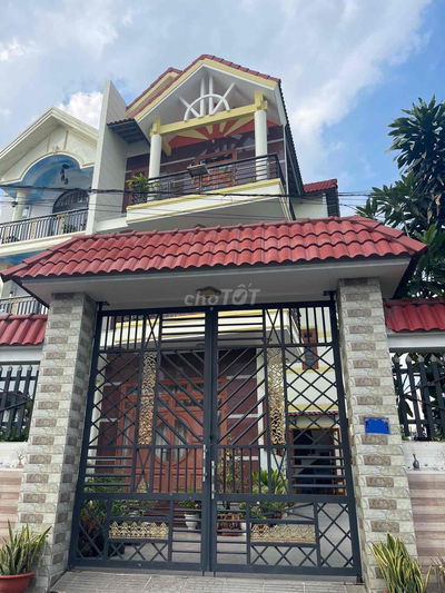 DINH THỰ 300M2 RẺ NHÌ KHU VỰC GA METRO KHU CÔNG NGHỆ CAO THỦ ĐỨC