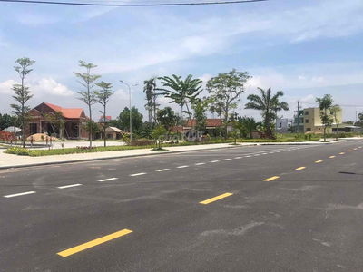 Bán đất nền đường 7m5 sạch đẹp trung tâm thị trấn La Hà, Quảng Ngãi !