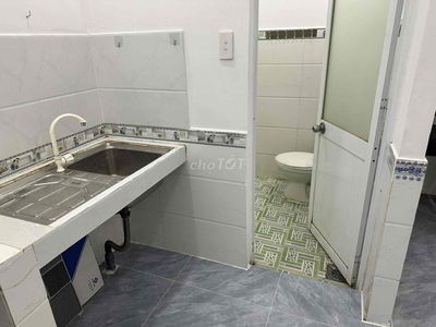 Bán nhà sau lưng chợ Bà Điểm