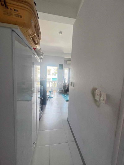 TÌM ROOMATE nữ, đi làm, phòng 30m2 mặt tiền, tổng 2tr2