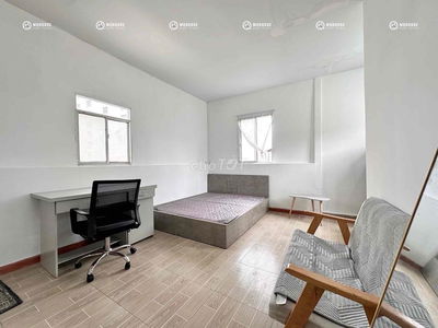 CHDV full nội thất studio cửa sổ máy giặt riêng cực thoáng ngay sânbay