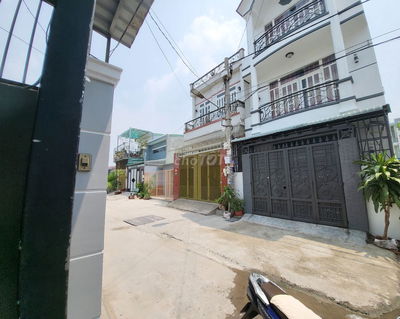 TX43 - BÁN ĐẤT TẶNG NHÀ- khu Vip - đường 7m thông-  chỉ 4,52 TỶ