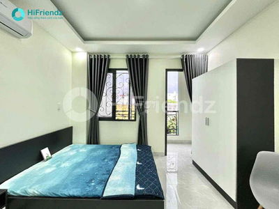 Cho thuê căn hộ mini full nội thất có cửa sổ bancol gần Đh VLU và IUH