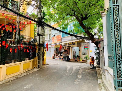 Chính chủ gửi bán nhà Võng Thị, Tây Hồ - ô tô đỗ cổng full nội thất