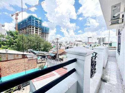 CHO THUÊ CHDV FULL NT - NGAY SÁT PHẠM VĂN ĐỒNG