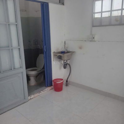 Cho thuê phòng Q3 có toilet sạch riêng