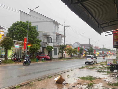 Bán lô đất có nhà ngay Huỳnh Minh Thanh- Hồ Tràm 1200m2