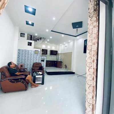 🔥 NHÀ 4 TẦNG – NGANG 5.2M –SÁT MẶT TIỀN - 1 SẸC LÊ QUANG ĐỊNH 🔥
