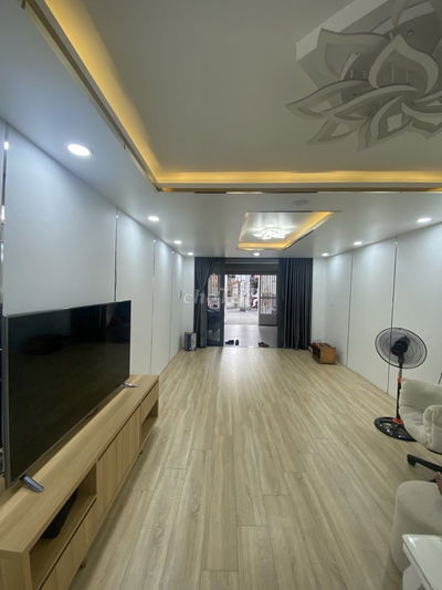 ? NHỈNH 7 TỶ – DT 90M2 – SỔ HỒNG RIÊNG – XE HƠI QUAY ĐẦU – QUẬN 7