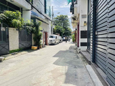9.9 tỷ - ĐƯỜNG NỘI BỘ 7m ngay BÌNH THỚI (4.5x16m, 72m2) NHÀ CŨ TIỆN XD