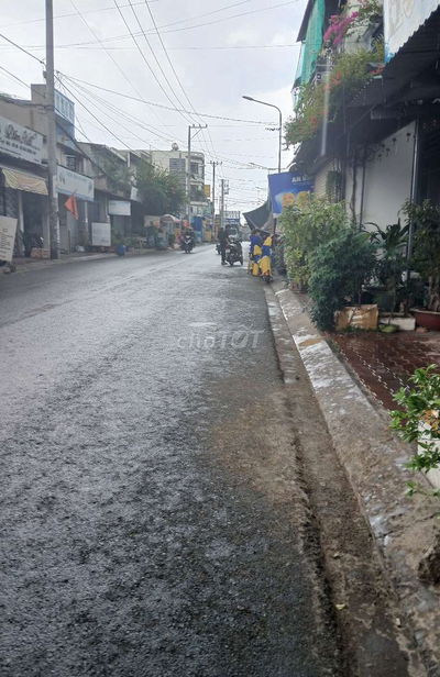 BÁN NHÀ CẤP 4 MT NGUYỄN THỊ TUÔI 105M2- GIÁ 6.050 TỶ GẦN NGÃ3 THỚI HÒA