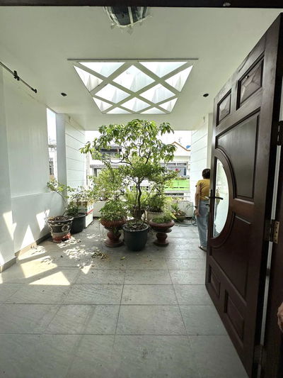 Nhà mới 4 x 18 trệt 3 lầu full ML Chu Văn An 25 TRiệu