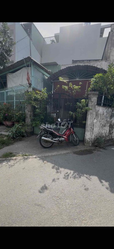 nhà tăng nhơn phú b đường ô tô