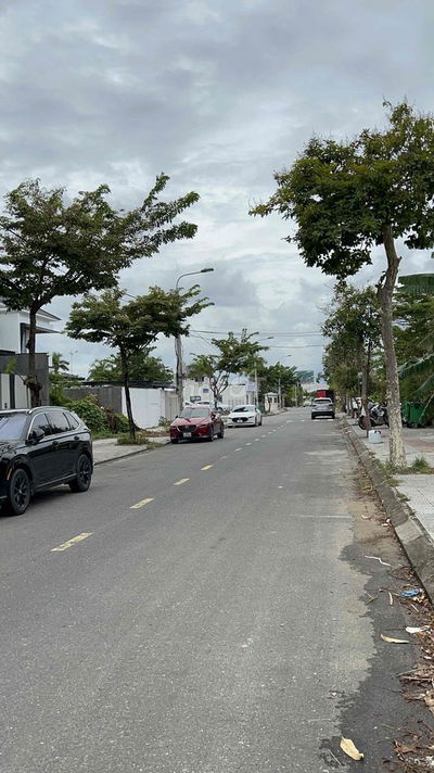 biệt thự dt 250m2 Nguyễn đình thi giá 23 tỷ call