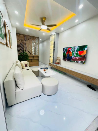 Bán nhà Xuân Thuỷ, ô tô đỗ chỉ 1p đi bộ, ba gác đỗ, trước nhà 3m, 35m2