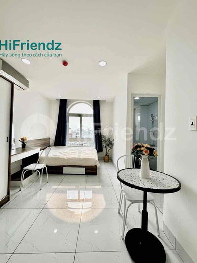 STUDIO CS TRỜI - VIEW ĐẸP HIẾM TRỐNG - TOÀ NHÀ LỚN CÓ HỒ BƠI, BẢO VỆ