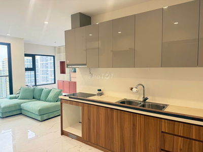 ỐI DỒI ÔI, ĐẸP ĐIÊN...CĂN HỘ TẦNG CAO BEVERLY NGAY VINCOM FULL NT Ạ