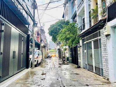 Hẻm 8m Cách Mạng Tháng 8 DT: 6,5❌18 Ngay Ngã 3 Ông Tạ- Phạm Văn Hai- C