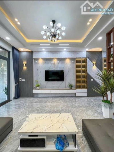 Bán nhà Lê Quang Định, Bình Thạnh,giá: 2 TỶ 860TR tỷ/65,8m2, sổ riêng,kinh doanh sầm uất