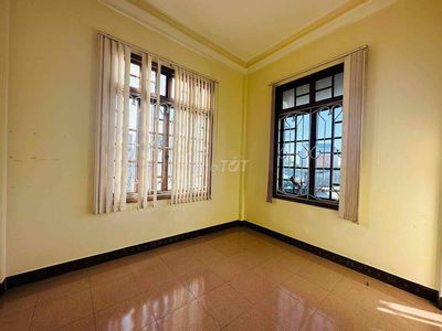 NHÀ KIỆT OTO GẦN BẾN XE PHÍA NAM TP HUẾ