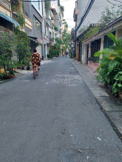 NHA ĐEP _ KIM NGUU_ YEN LAC 35m2 OTO NGU TRONG NHA _ FULL NỘI THAT