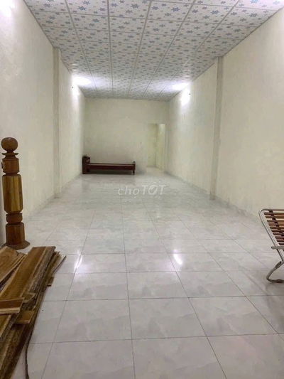 Bán nhà cấp 4 mặt tiền  khu Chợ Dinh  giá 2,3 tỉ