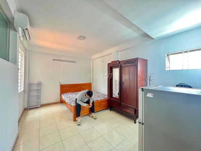 🧧Studio 30m2 cửa sổ đón nắng ngay Cách Mạng Tháng 8, Quận 3. Mới