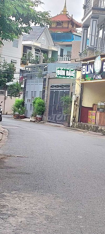 Bán nhà 2 tầng diện tích khủng 167m,gần đường 39,họpxây căn hộ dịch vụ