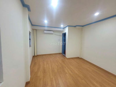Cho thuê nhà mới 2 phòng ngủ đầy đủ nội thất gần trường HuTech, p25,BT