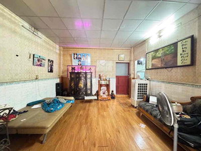 KẸT TIỀN BÁN GẤP NHÀ 2 TẦNG - PHAN VĂN TRỊ - NGANG LỚN 5M - NỞ HẬU ĐẸP