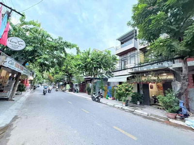 bán nhà 3 tầng mặt tiền kinh doanh Nguyễn Phước Nguyên