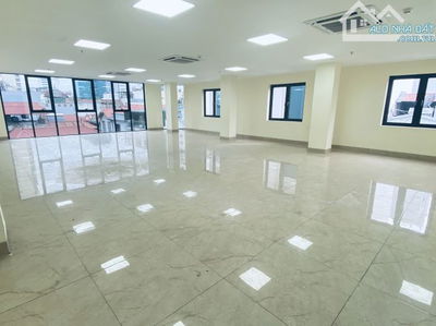 CHO THUÊ VĂN PHÒNG CẦU GIẦY DT 160M2 - 200M2 GIÁ THUÊ TỪ 25TR- 26tr/1 SÀN