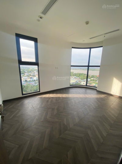NHÀ TRỐNG cho thuê lâu dài, nội thất bàn giao cơ bản từ Vinhomes tại khu đô thị Vinhomes Grand Park