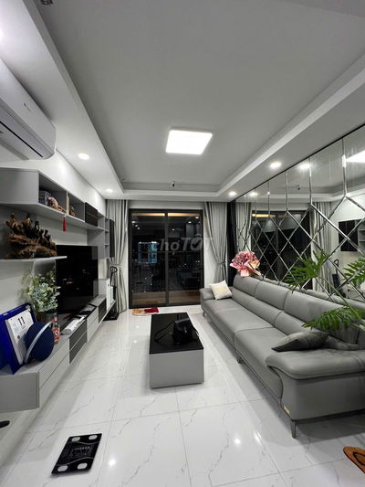 Siêu ngộp! Cần bán căn hộ cao cấp Opal Skyline DT 85m TP HCM.