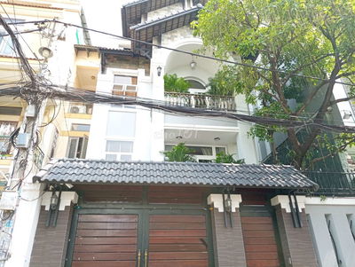 Cho thuê nhà đường Nguyễn Thế Truyện, Q.TP, 9x18m, 1 trệt 2 lầu ST