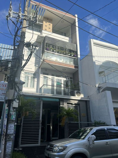 Bán nhà MT Đ. Nguyễn Văn Huyên, Tân Phú, trệt 3 lầu, 4x16m, giá 7,8 tỷ
