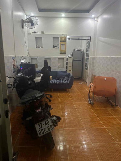 NHÀ NỞ HẬU 1 TRỆT 1 LẦU PHƯỚC KIỂNG NHÀ BÈ.