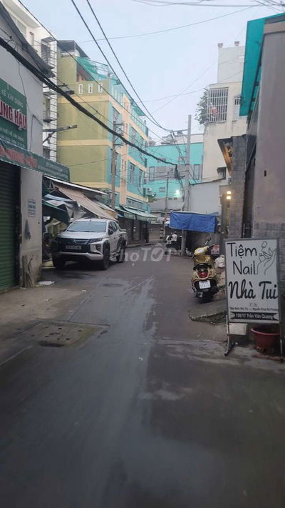 Hh 50tr gửi ae chạy bán phụ nhà mặt tiền hẻm chợ trần văn quang