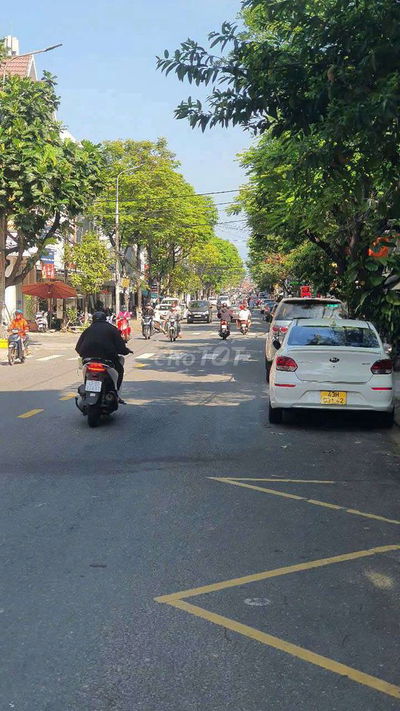 BÁN ĐẤT BIỆT THỰ ĐÀ NẴNG - Gần đường HUỲNH NGỌC HUỆ: 180m² = 9m x 20m