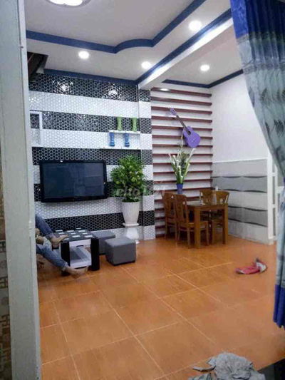 CHO THUÊ NHÀ ĐÚC 1 LẦU 2 PN 2 wc