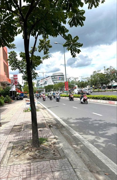 NHÀ NHỎ XINH – SHR – ĐỐI DIỆN GIGAMALL – KHÔNG QUY HOẠCH – GIÁ 3,4 TỶ