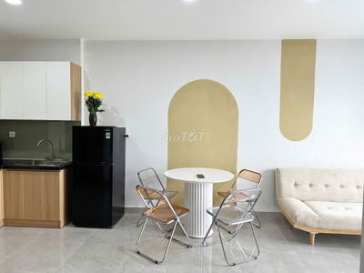 CHO THUÊ CĂN HỘ 1PN+ FULL NỘI THẤT 5,5 triệu/TH , CÓ HỒ BƠI CÔNG VIÊN